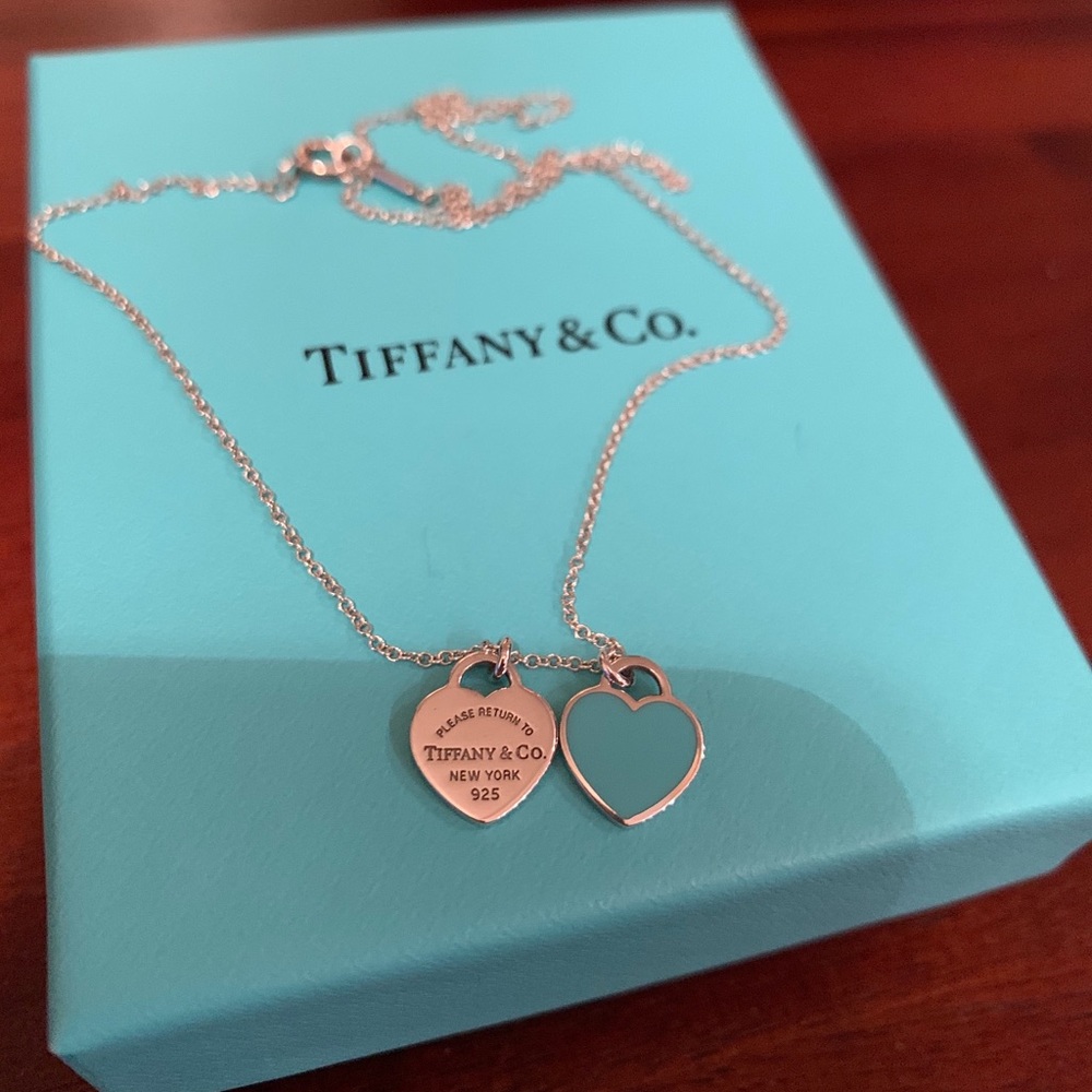 Tiffany Blue® Double Heart Tag Pendant
in Silver